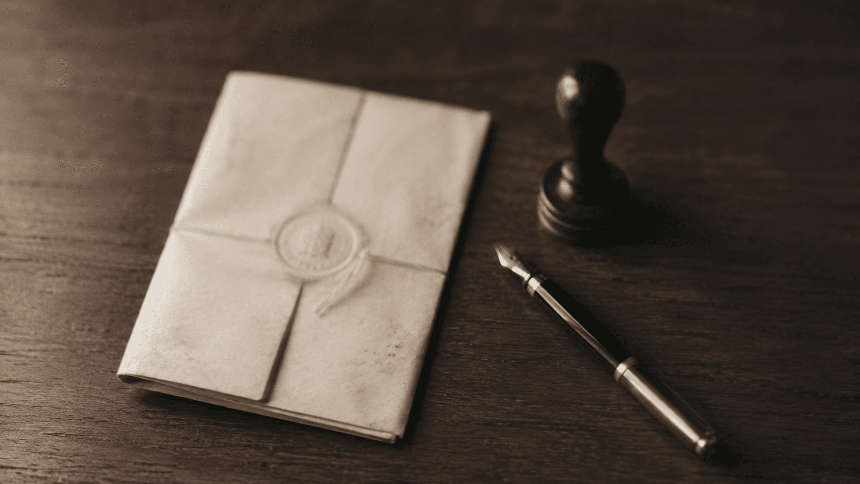 Despacho notarial con documentos legales
